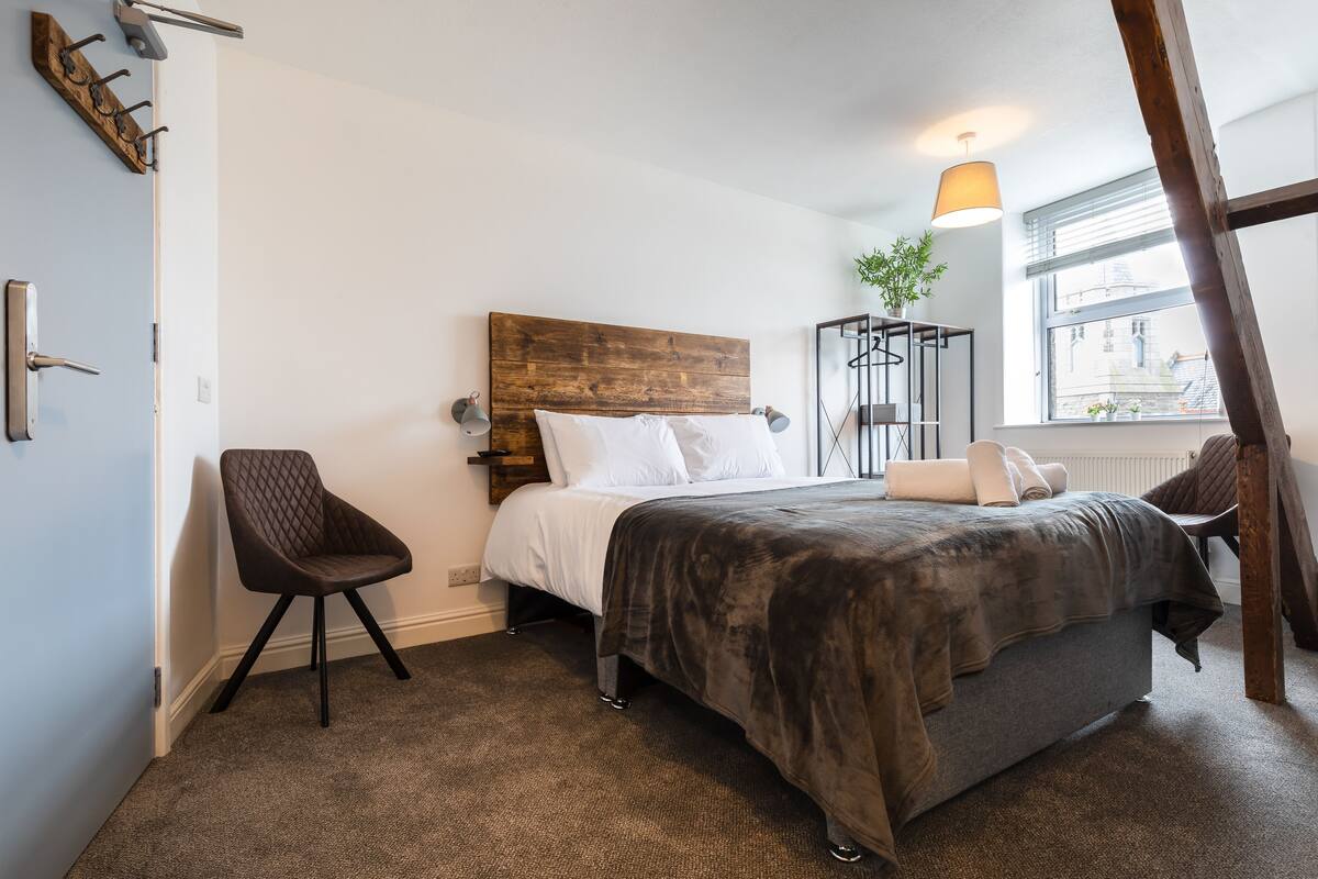 Deluxe Double Room, Ensuite | Soundproofing, WiFi (free), bed sheets