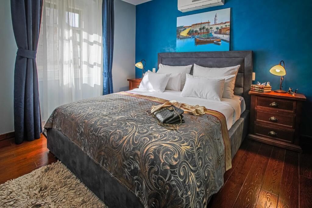 Photo - Theatre luxury rooms