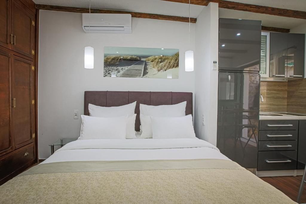 Photo - Theatre luxury rooms