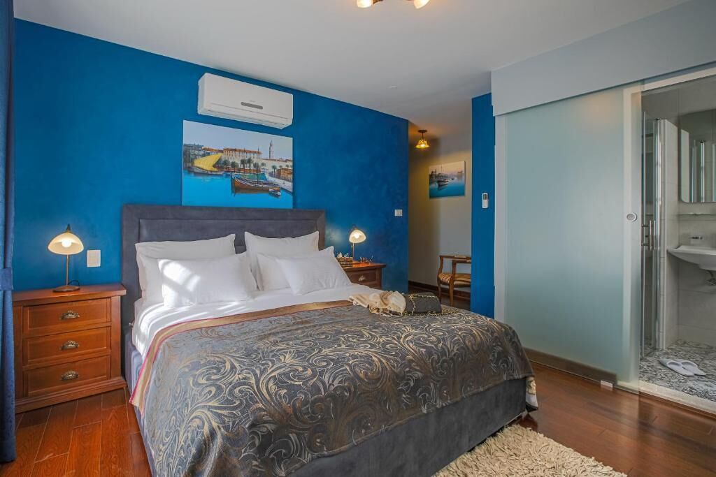 Photo - Theatre luxury rooms