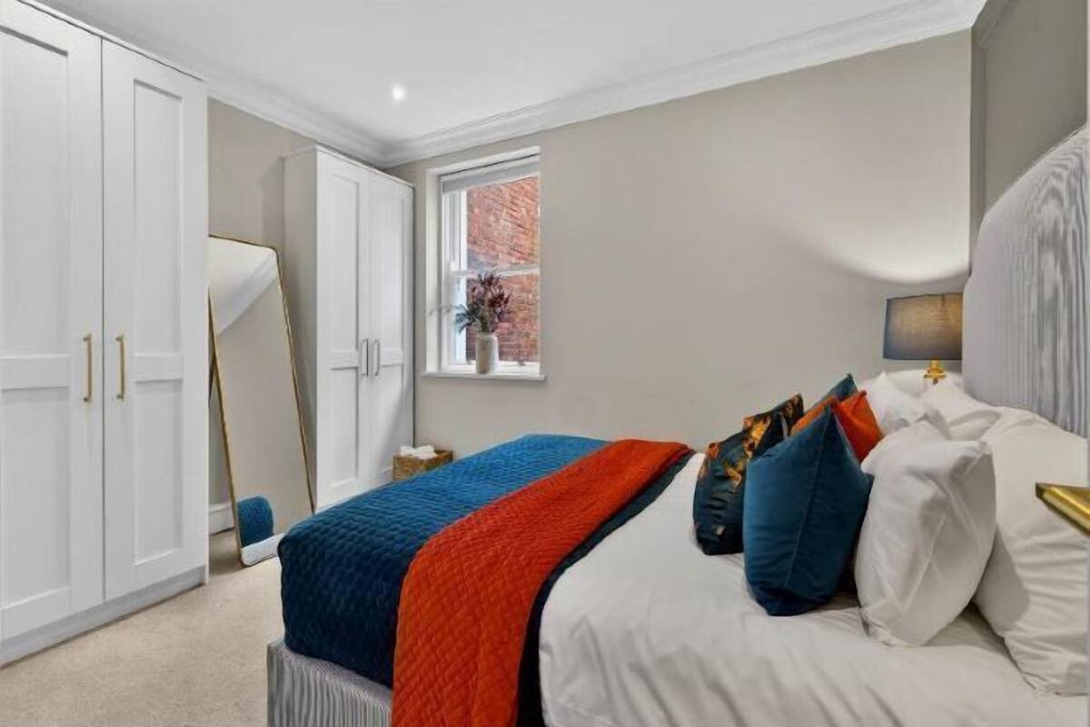 Premium bedding, pillow-top beds, individually decorated, soundproofing