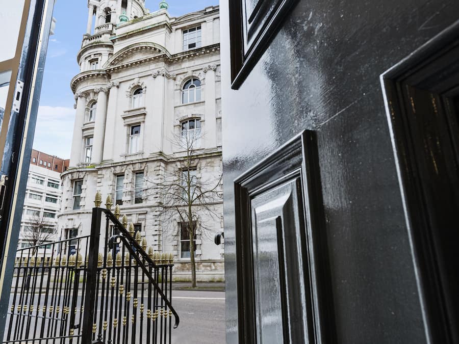 Vue sur la ville depuis l’hébergement