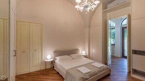 Apartment | 3 bedrooms - Palazzo Acquaviva in Lecce (Lecce)