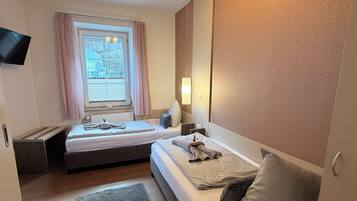 Economy Twin Room