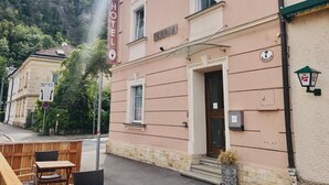 Esterni