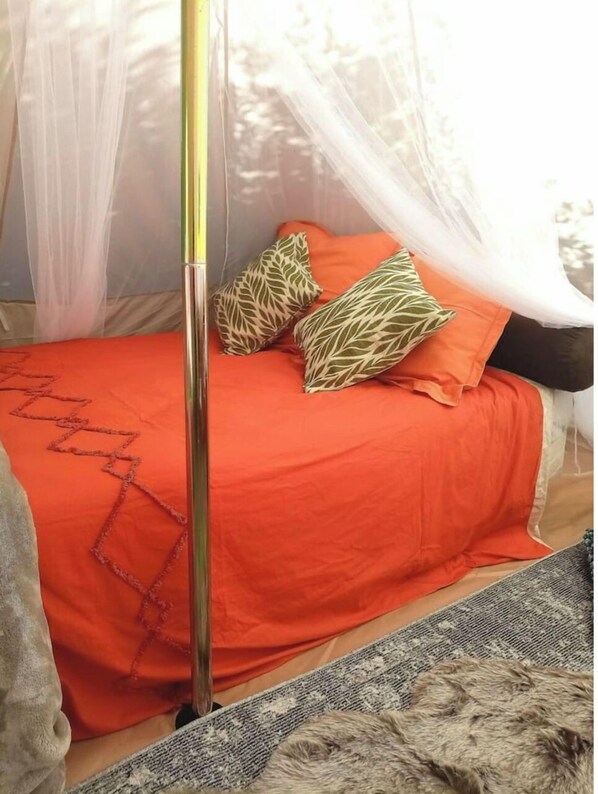 2 habitaciones, wifi gratis y ropa de cama 