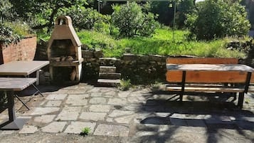 Căn hộ phong cách cổ điển | Hiên