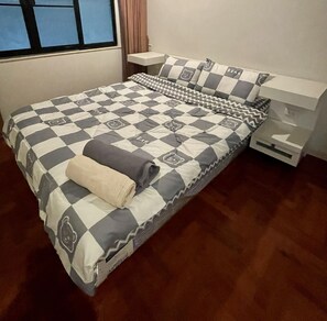 2 soverom og sengetøy