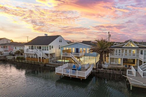 Charlie's Beach Retreat | Fun 4BR w/ Heated Pool