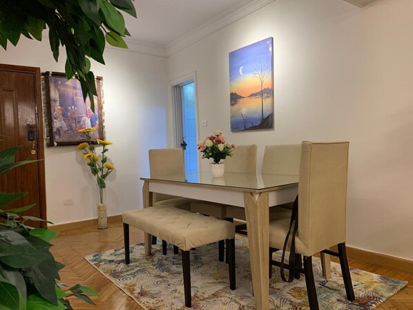 Grand Apartment | In-room dining