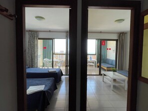 2 habitaciones, tabla de planchar con plancha y wifi gratis