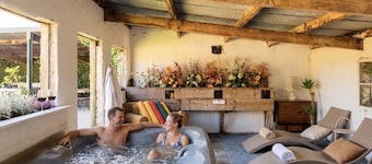 Country House, Cottage and Event Barns
