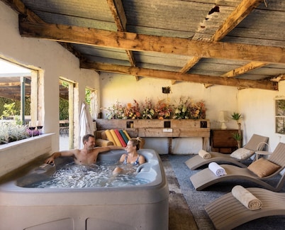 Country House, Cottage and Event Barns