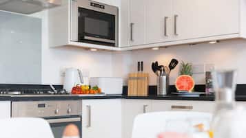 Fridge, dishwasher, electric kettle, toaster