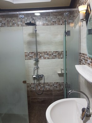 Bathroom - Nile eight (Turah)