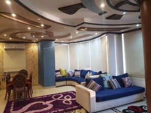 Family Apartment | Living area - Nile eight (Turah)