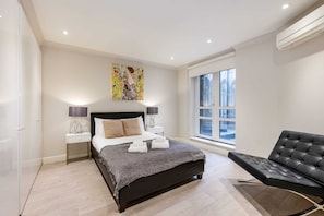 Basic Apartment, Multiple Beds | 2 bedrooms, desk, laptop workspace, iron/ironing board - Stunning 2 Bed-hosted by Sweetstay (London)