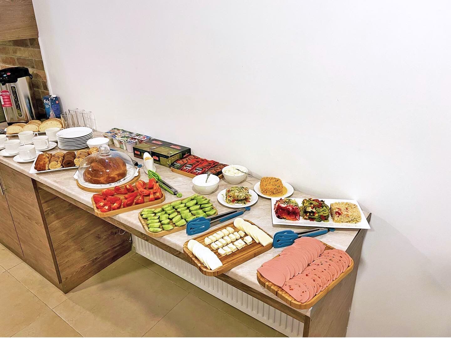 Daily buffet breakfast for a fee