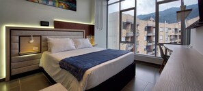 1 bedroom, desk, iron/ironing board, free WiFi