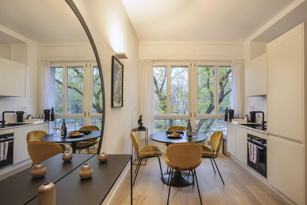 Basic-Apartment, Mehrere Betten | Eigene Küche | Kühlschrank, Ofen, Herdplatte, Geschirrspüler