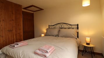 2 habitaciones, decoración personalizada y muebles diferentes
