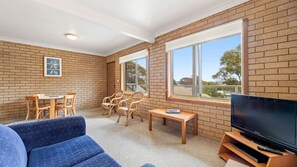 TV, DVD player - 2 of 3 Bay Lane - Close to golf course (Narooma)