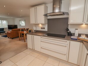 Dishwasher, cookware/dishes/utensils