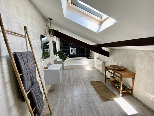 Interior - Maison Lauyade, Spacious villa with swimming pool (Orx)