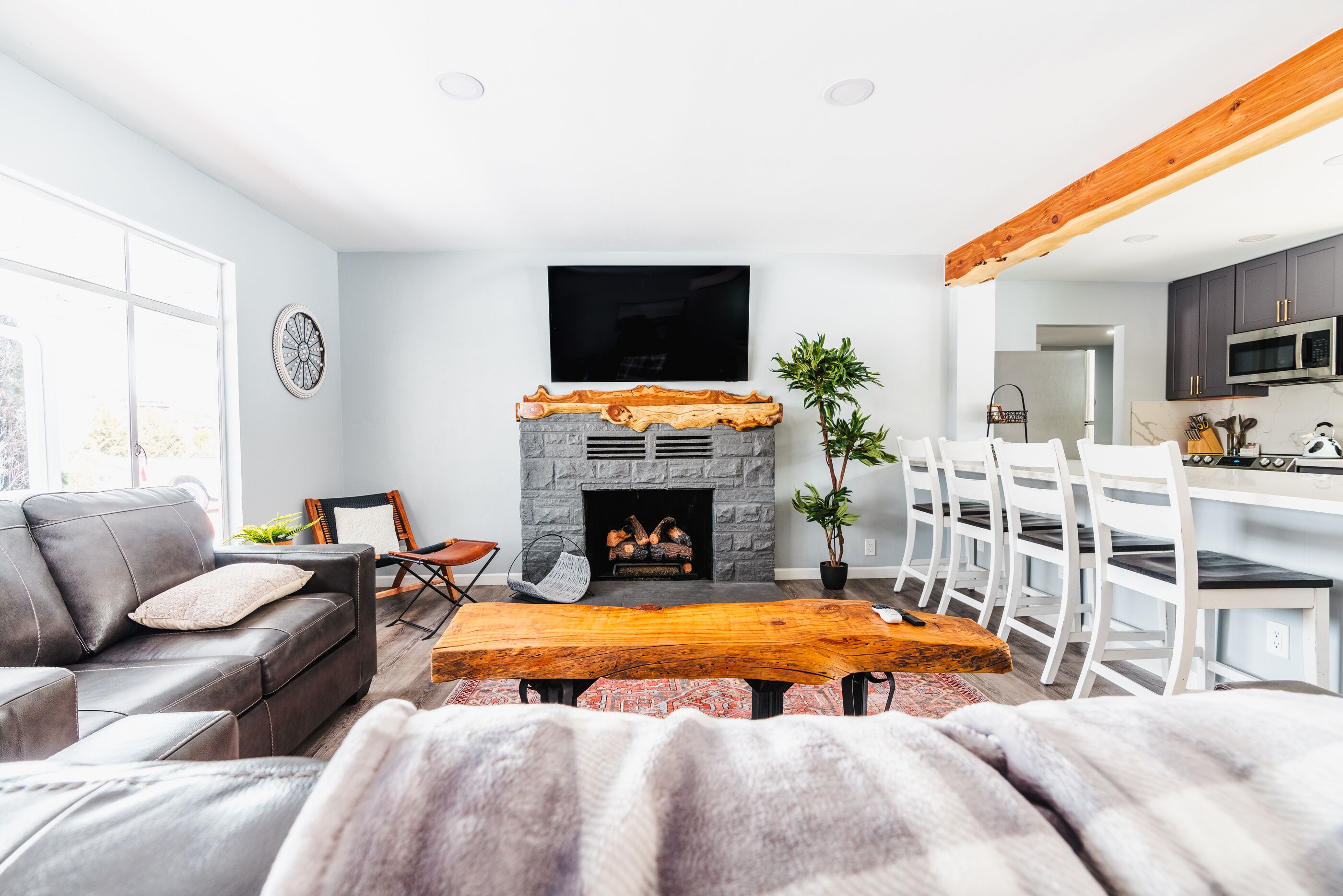 Spacious 5bed/2bath Home! Perfect for Families!