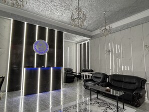 Exterior - MidCity Hostel (Yerevan)