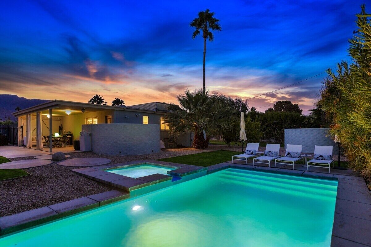 Palm Springs Home w/ Pool & Spa, Fire Pit, BBQ & Views