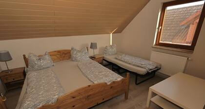 Schönes Familienzimmer - Pension zum Paradies Harthausen,