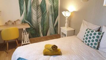 2 bedrooms, WiFi, bed sheets