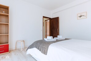 5 chambres, bureau, fer et planche Ă  repasser, Wi-Fi gratuit