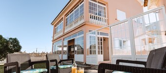 Puerto Raval | 5 Bedrooms | BBQ & Garden