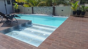 Outdoor pool, open 10:00 AM to 11:00 PM, pool umbrellas - KoKo Palm Inn (Accra)
