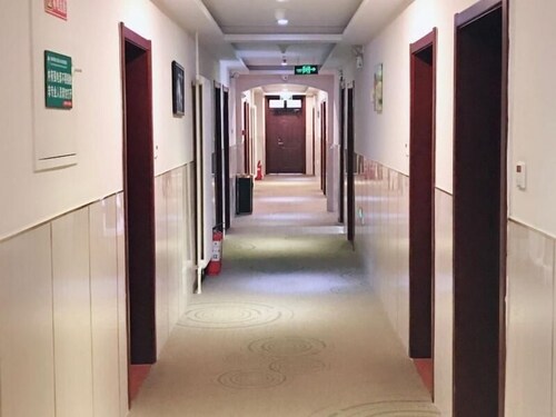 Greentree Inn Beijing Fangshan Yanshan Petrochemical Metro Station Express Hotel