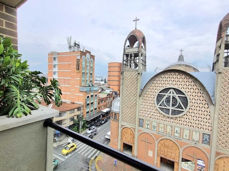 Standard Studio | Street view