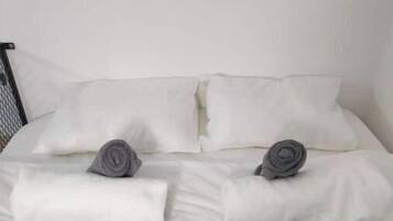 1 sovrum, skrivbord och wi-fi