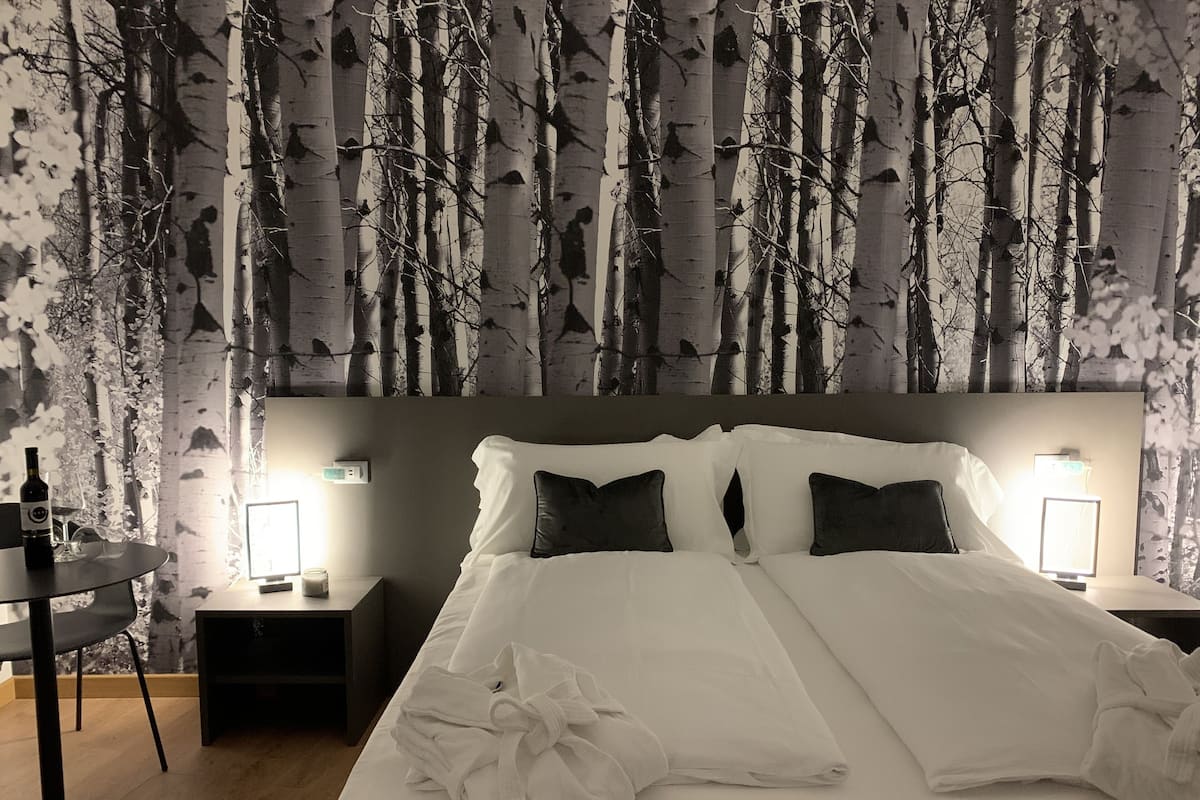 Triple Room | Egyptian cotton sheets, premium bedding, down comforters, pillowtop beds