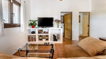 TV, peis og stereoanlegg