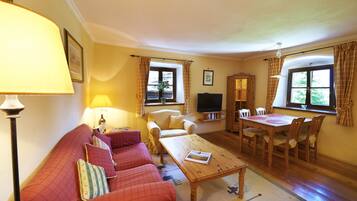 Télévision, livres, médiathÚque, chaßne hi-fi