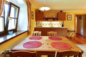 Dining - Ap. Schöberle, Aprtments 'gutshof Brandis' (Lana)