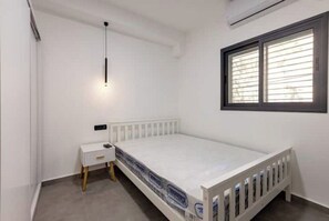 1 bedroom, WiFi - Boutique Central Old Town Apartment (Be'er Sheva)