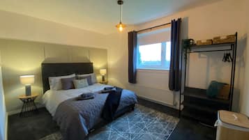 3 bedrooms, WiFi, bed sheets