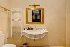 Dusche, Haartrockner