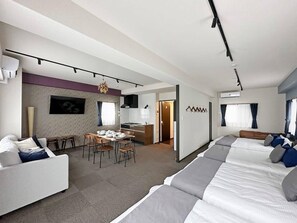 1 habitación, tabla de planchar con plancha, wifi y ropa de cama 