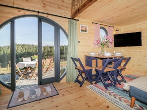 Cottage | Interior - Erme (Plymouth)