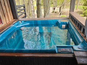 Bain à remous extérieur