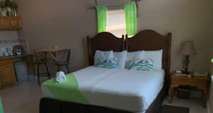 Cozy quiet place to stay!